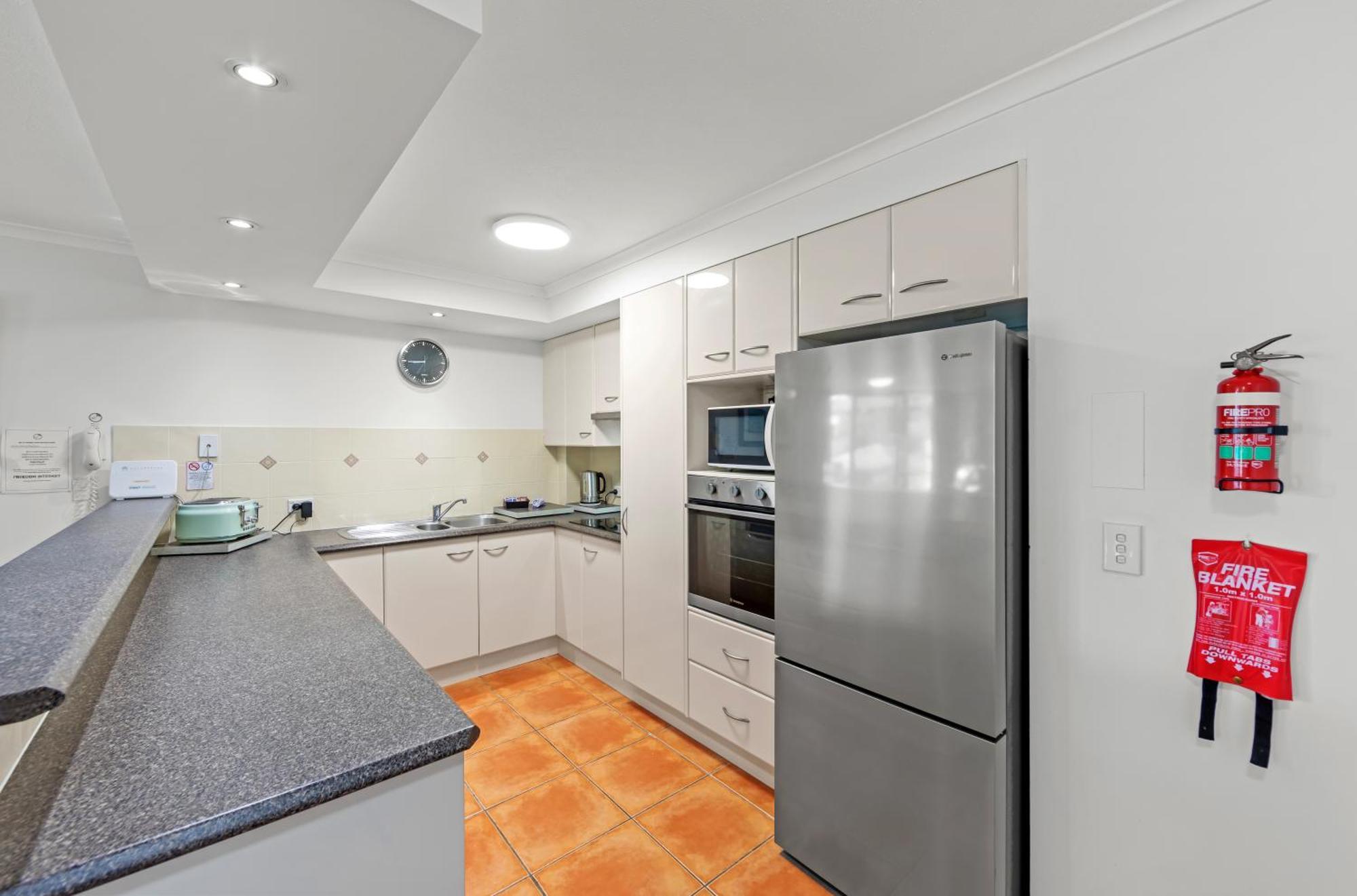 Sanctuary Beach Resort Gold Coast Exterior foto